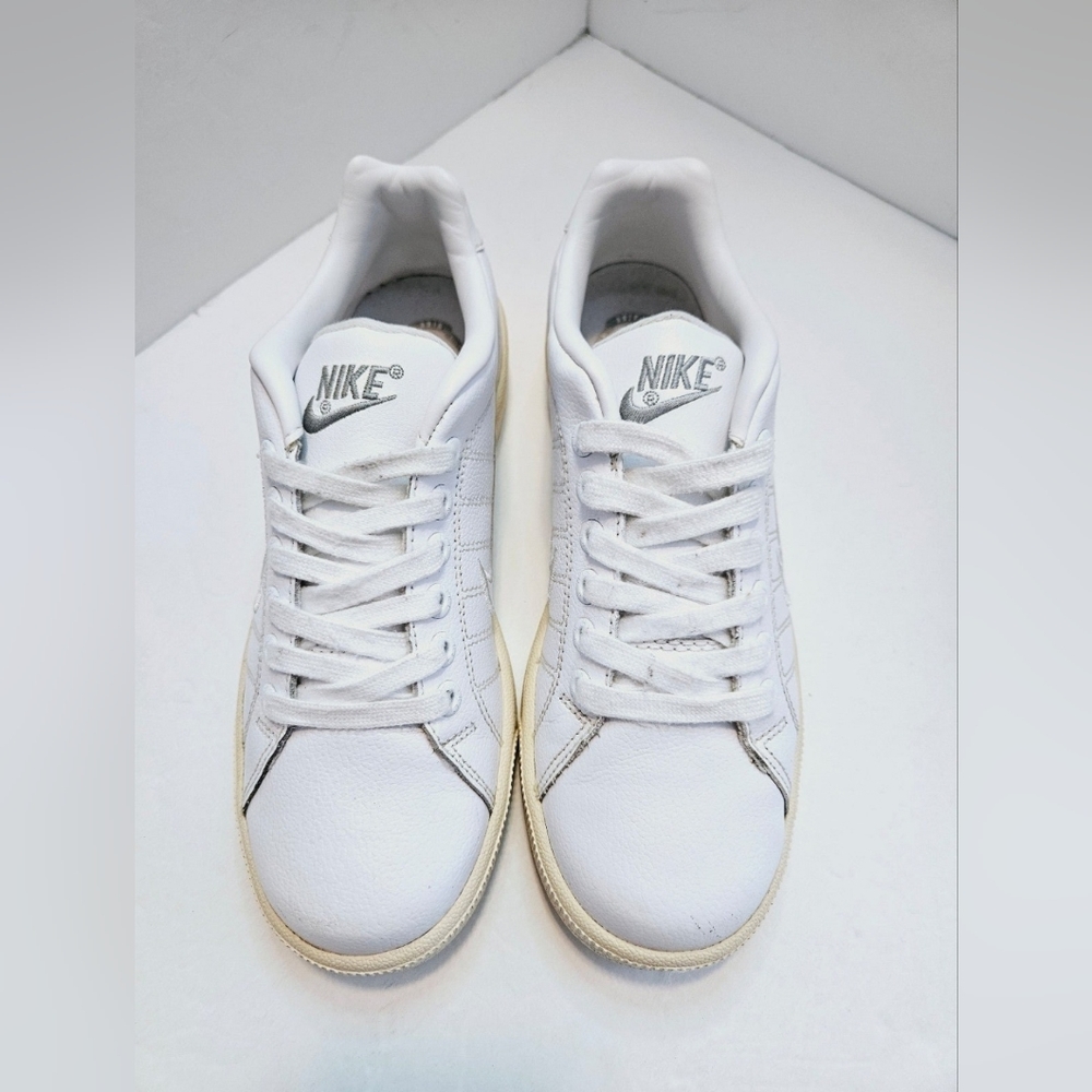 Nike Court Royale White Women's 315161-111 Sneakers/Shoes Size 8.5 - Picture 2 of 11